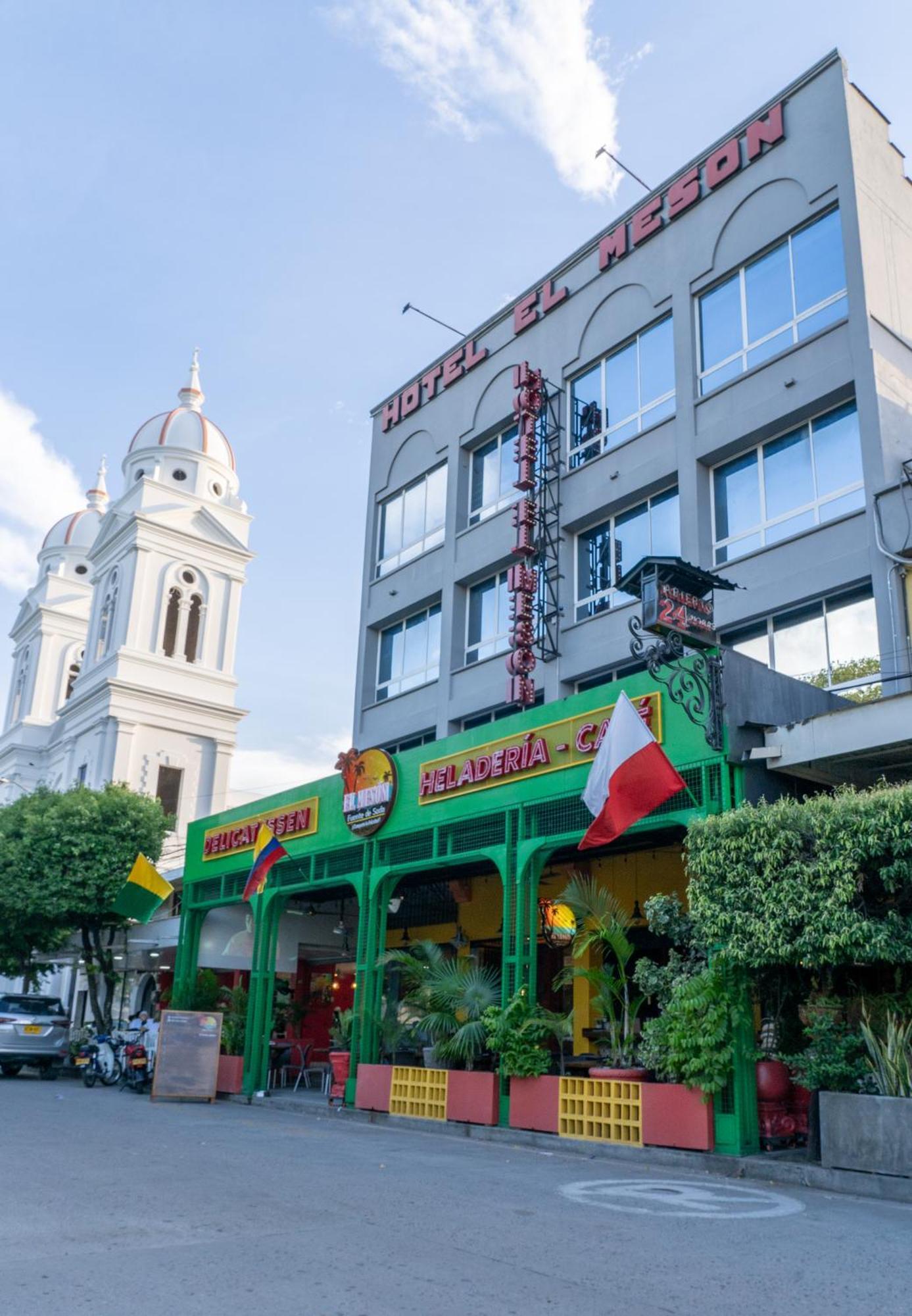 Hotel El Meson La Dorada Bagian luar foto